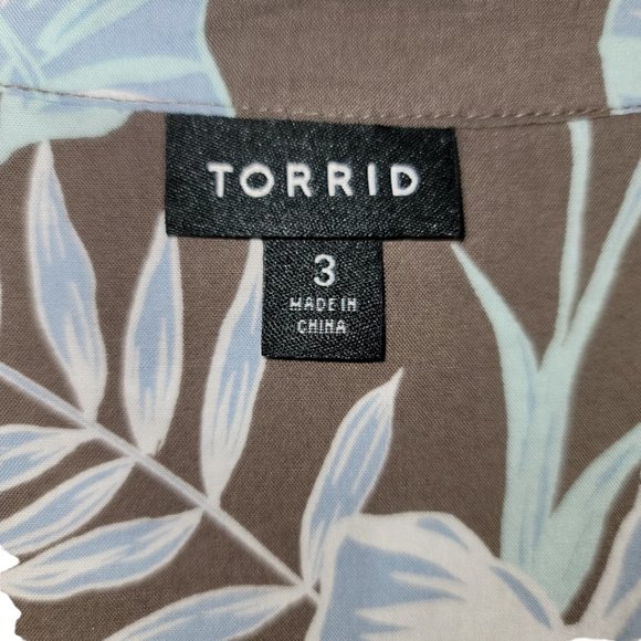 Torrid Challis Button-Front Dolman Sleeve Top - Picture 7 of 9